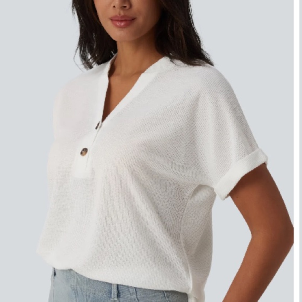 HALARA Waffle V-Neck Short Sleeve Button Tee